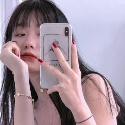 劳拉·马尔斯的眼睛
